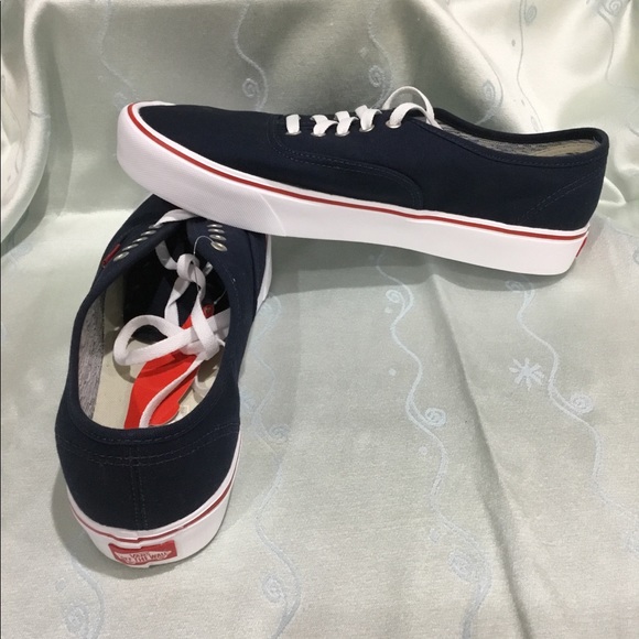 Vans Other - Vans Canvass Authentic Lite sneakers